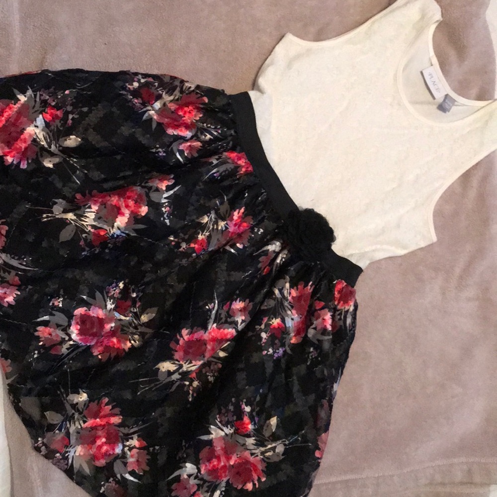 Girls dress